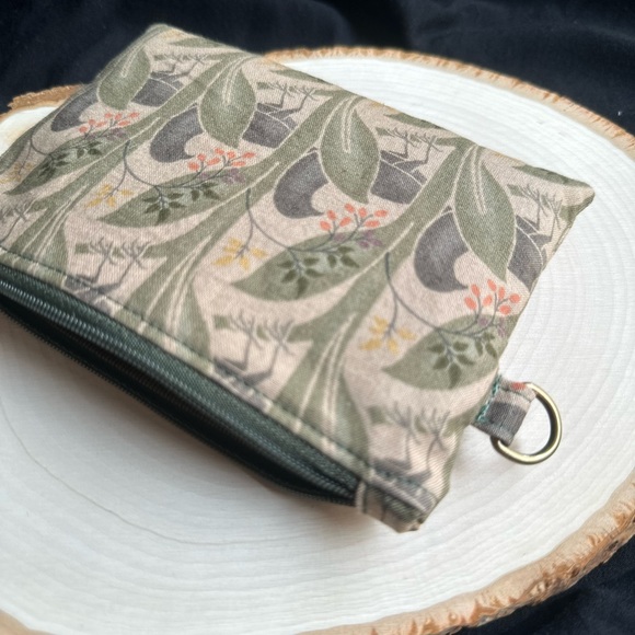 Handmade Zipper Pouch - Picture 2 of 5